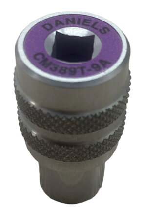 37 00198 - DMC, Daniels manufacturing corporation, CM389T-9A, ADAPTOR TOOL (ALUM.) SIZE 9 PLUG